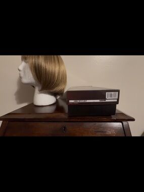 Jaclyn Smith wig model # A8982, midi cut, gently used with box.